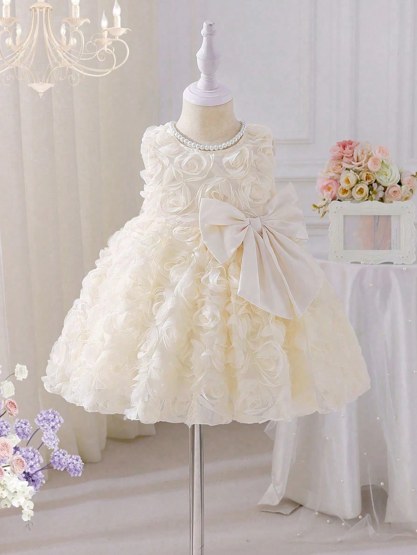 Baby Girls' Sleeveless Floral 3D Bow A-Line Dress. Exquisite Floral Pattern Adds A Touch Of Vigor And Vitality. A-Line Dress Design, Elegant And Generous, Showcasing The Sweet Elegant Of Little Girls.